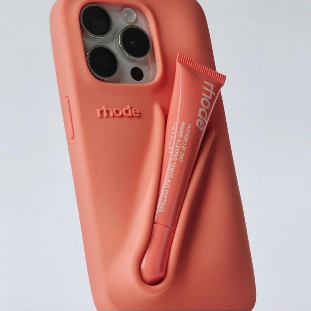 Rhode iPhone 15 Pro Max Peach Pit iPhone Case - Picture 1 of 5